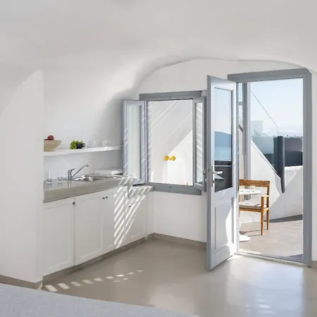 Hommage With Caldera View Hot Tub