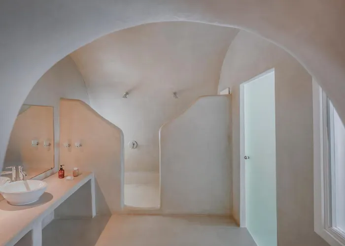 Hommage With Caldera View Hot Tub Apartment Fira (Santorini)