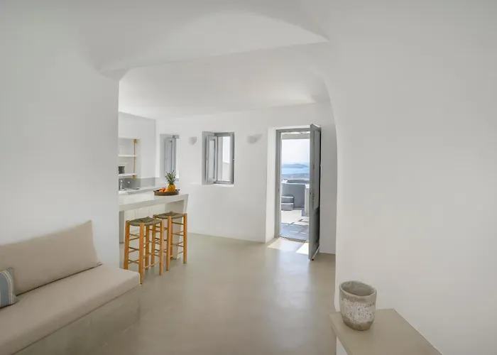 Daire Hommage With Caldera View Hot Tub Fira (Santorini)