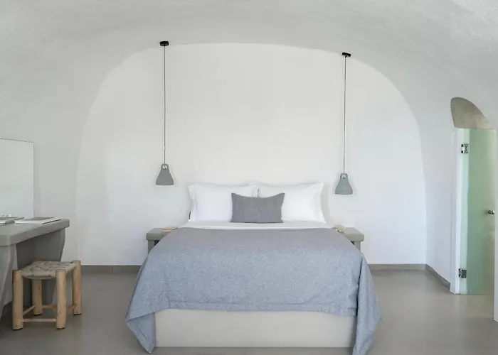 Hommage With Caldera View Hot Tub Daire Fira (Santorini)