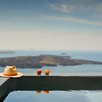 Hommage With Caldera View Hot Tub Fira (Santorini)