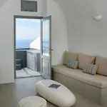Hommage With Caldera View Hot Tub Appartamento Fira (Santorini)