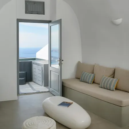 Hommage With Caldera View Hot Tub Apartamento Fira (Santorini)