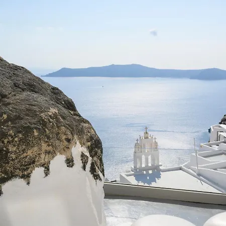 Hommage With Caldera View Hot Tub דירה