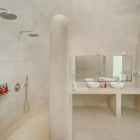 Hommage With Caldera View Hot Tub * Fira (Santorini)